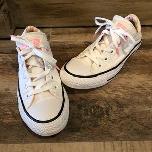 White women’s converse